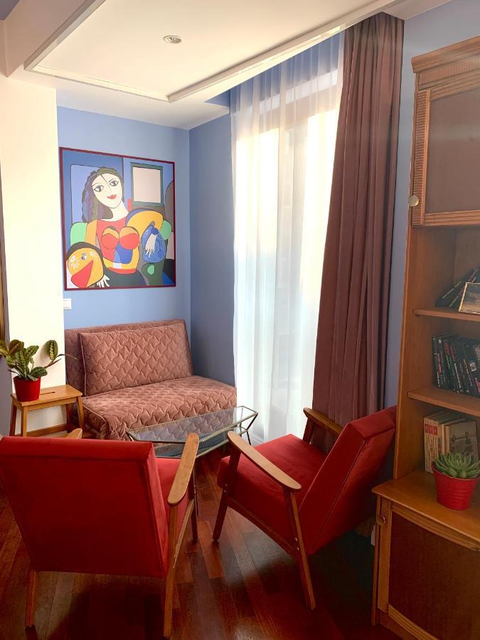Downtown Italian Studio Bucarest Extérieur photo