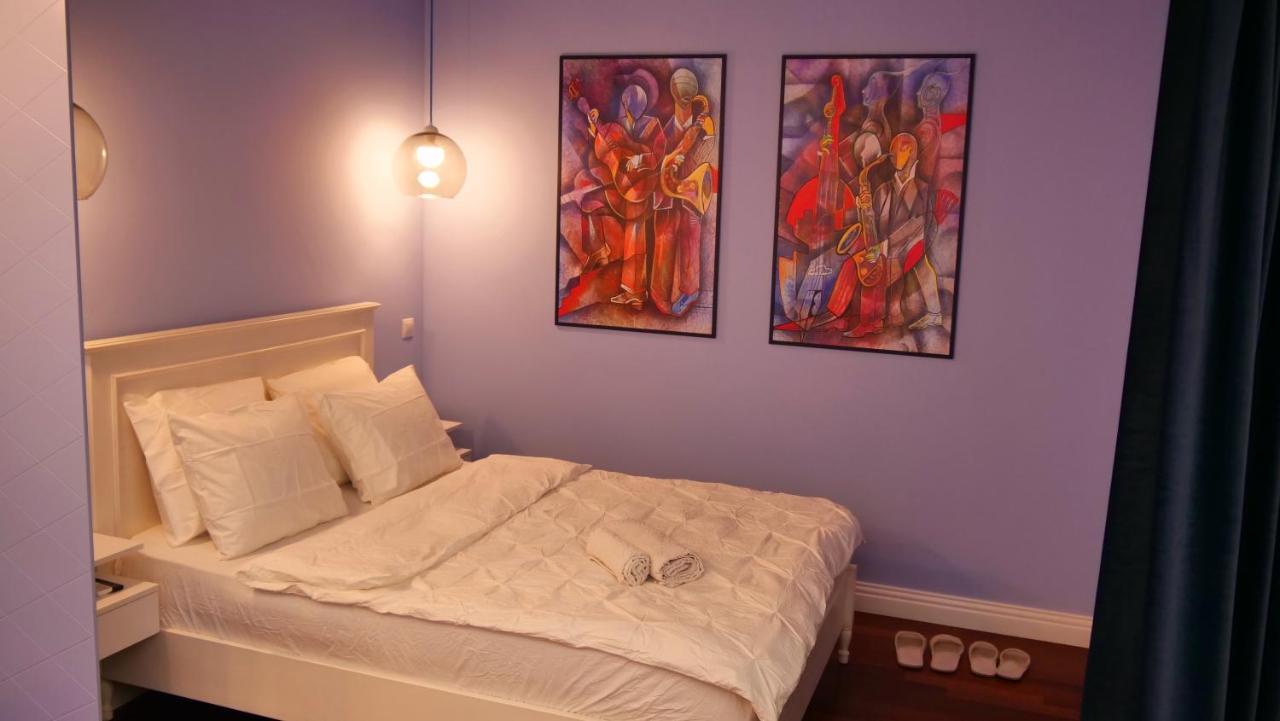 Downtown Italian Studio Bucarest Extérieur photo