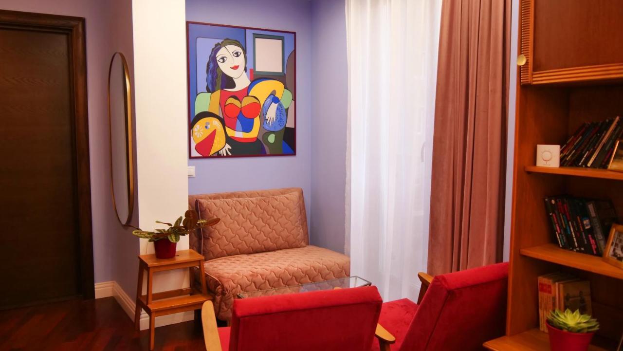Downtown Italian Studio Bucarest Extérieur photo