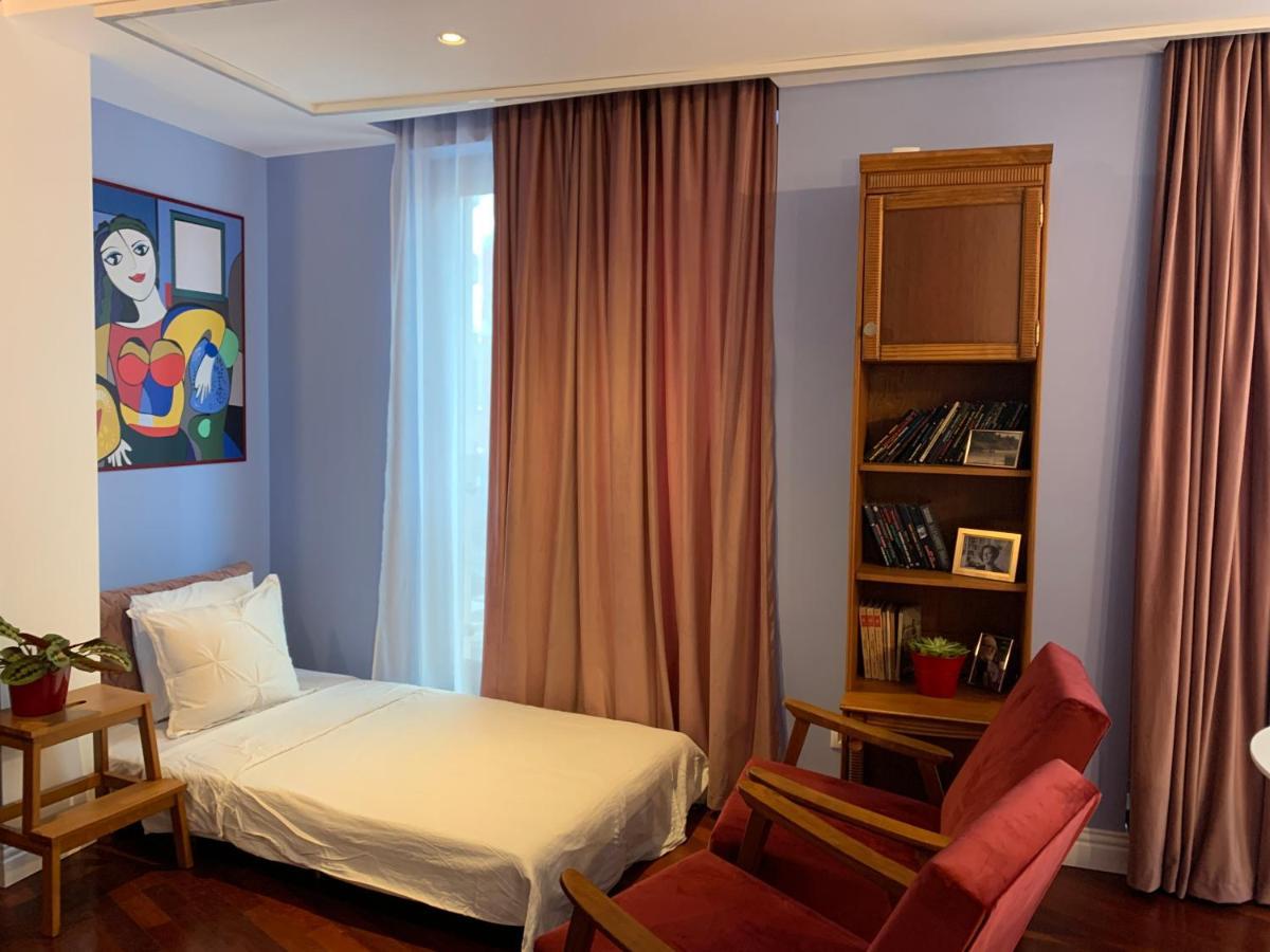Downtown Italian Studio Bucarest Extérieur photo